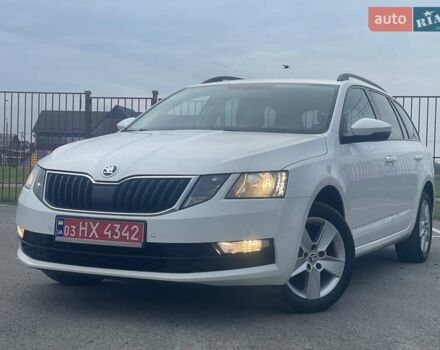 Білий Шкода Октавія, об'ємом двигуна 2 л та пробігом 218 тис. км за 13999 $, фото 15 на Automoto.ua