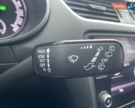 Білий Шкода Октавія, об'ємом двигуна 2 л та пробігом 218 тис. км за 13999 $, фото 61 на Automoto.ua