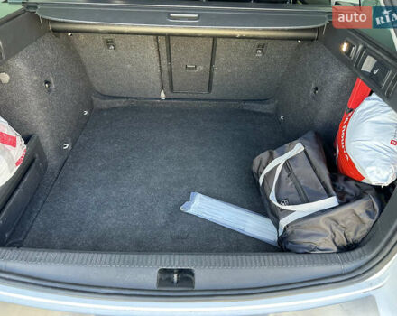 Белый Шкода Октавия, объемом двигателя 2 л и пробегом 317 тыс. км за 14700 $, фото 6 на Automoto.ua