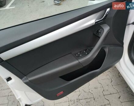 Білий Шкода Октавія, об'ємом двигуна 1.97 л та пробігом 198 тис. км за 14750 $, фото 24 на Automoto.ua