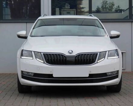 Білий Шкода Октавія, об'ємом двигуна 1.5 л та пробігом 39 тис. км за 6700 $, фото 1 на Automoto.ua