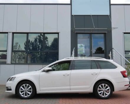 Білий Шкода Октавія, об'ємом двигуна 1.5 л та пробігом 39 тис. км за 6700 $, фото 3 на Automoto.ua
