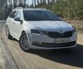 Белый Шкода Октавия, объемом двигателя 2 л и пробегом 160 тыс. км за 19000 $, фото 1 на Automoto.ua