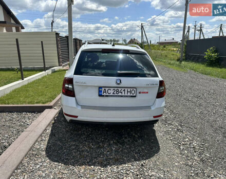 Белый Шкода Октавия, объемом двигателя 2 л и пробегом 317 тыс. км за 14700 $, фото 3 на Automoto.ua
