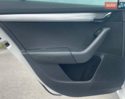 Білий Шкода Октавія, об'ємом двигуна 2 л та пробігом 218 тис. км за 13999 $, фото 42 на Automoto.ua