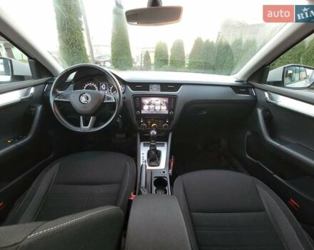 Білий Шкода Октавія, об'ємом двигуна 1.6 л та пробігом 218 тис. км за 13500 $, фото 38 на Automoto.ua