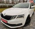 Білий Шкода Октавія, об'ємом двигуна 2 л та пробігом 209 тис. км за 16500 $, фото 1 на Automoto.ua