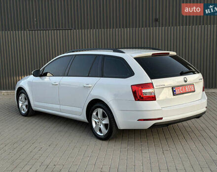 Белый Шкода Октавия, объемом двигателя 2 л и пробегом 257 тыс. км за 14000 $, фото 9 на Automoto.ua