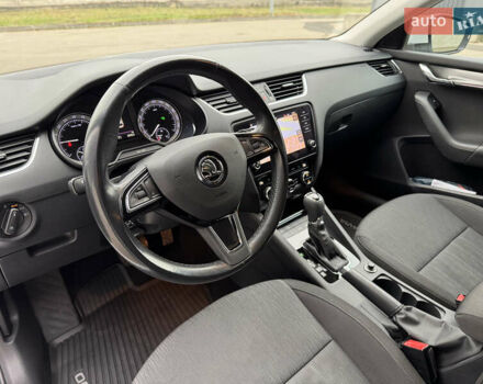 Белый Шкода Октавия, объемом двигателя 1.6 л и пробегом 196 тыс. км за 15499 $, фото 50 на Automoto.ua