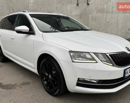 Белый Шкода Октавия, объемом двигателя 1.6 л и пробегом 196 тыс. км за 15499 $, фото 12 на Automoto.ua