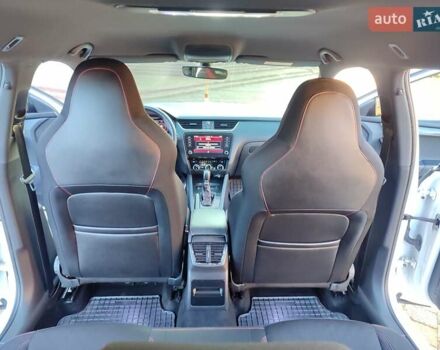 Белый Шкода Октавия, объемом двигателя 1.97 л и пробегом 270 тыс. км за 19350 $, фото 37 на Automoto.ua