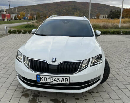 Шкода Октавия 2019 в Виноградове на Automoto.ua Белый Шкода Октавия, объемом двигателя 1.98 л и пробегом 224 тыс. км за 17800 $, фото 6 на Automoto.ua