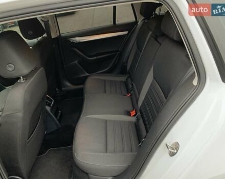 Білий Шкода Октавія, об'ємом двигуна 1.6 л та пробігом 202 тис. км за 16655 $, фото 26 на Automoto.ua