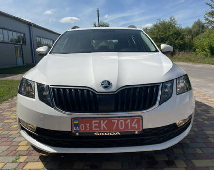 Білий Шкода Октавія, об'ємом двигуна 1.6 л та пробігом 293 тис. км за 13500 $, фото 40 на Automoto.ua