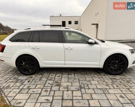 Білий Шкода Октавія, об'ємом двигуна 2 л та пробігом 209 тис. км за 16500 $, фото 8 на Automoto.ua