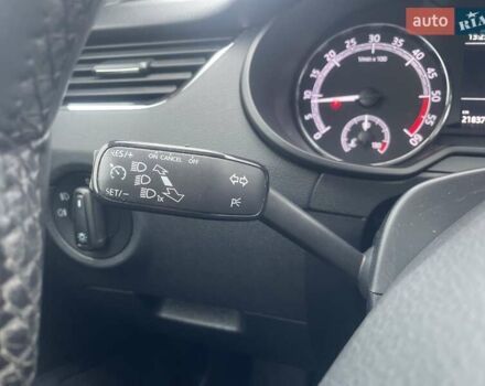 Білий Шкода Октавія, об'ємом двигуна 2 л та пробігом 218 тис. км за 13999 $, фото 59 на Automoto.ua