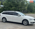 Белый Шкода Октавия, объемом двигателя 2 л и пробегом 230 тыс. км за 16550 $, фото 3 на Automoto.ua