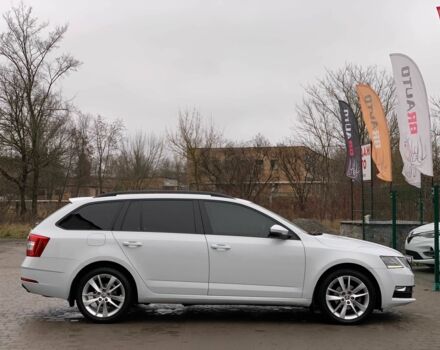 Білий Шкода Октавія, об'ємом двигуна 1.6 л та пробігом 202 тис. км за 16655 $, фото 6 на Automoto.ua