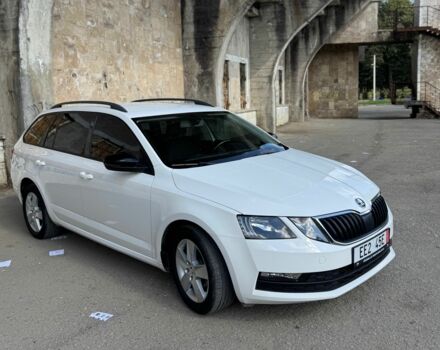 Білий Шкода Октавія, об'ємом двигуна 1.6 л та пробігом 278 тис. км за 11499 $, фото 4 на Automoto.ua