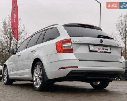 Білий Шкода Октавія, об'ємом двигуна 1.6 л та пробігом 202 тис. км за 16655 $, фото 20 на Automoto.ua