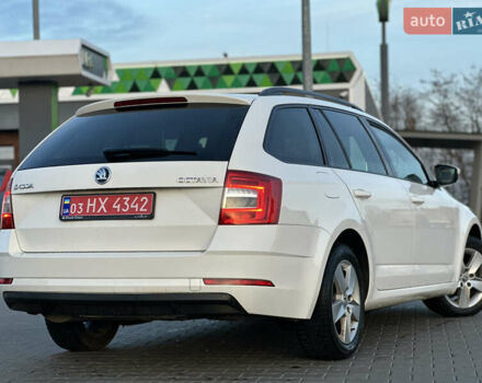 Білий Шкода Октавія, об'ємом двигуна 2 л та пробігом 217 тис. км за 14499 $, фото 9 на Automoto.ua