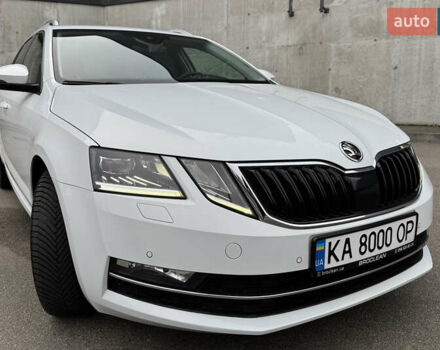 Белый Шкода Октавия, объемом двигателя 1.6 л и пробегом 196 тыс. км за 15499 $, фото 31 на Automoto.ua