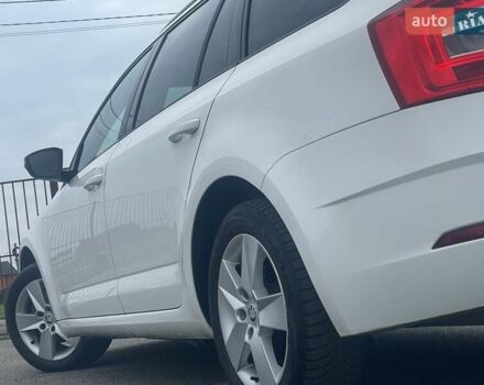 Білий Шкода Октавія, об'ємом двигуна 2 л та пробігом 218 тис. км за 13999 $, фото 31 на Automoto.ua