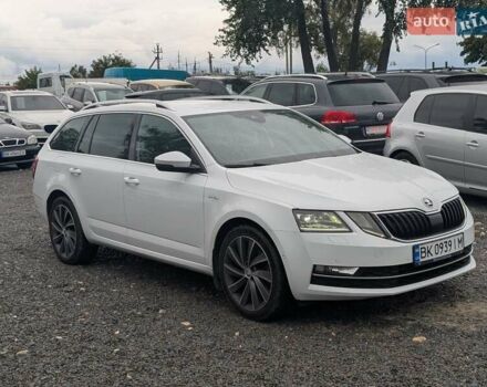 Білий Шкода Октавія, об'ємом двигуна 1.97 л та пробігом 226 тис. км за 18990 $, фото 9 на Automoto.ua