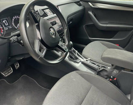 Білий Шкода Октавія, об'ємом двигуна 1.97 л та пробігом 273 тис. км за 18000 $, фото 5 на Automoto.ua