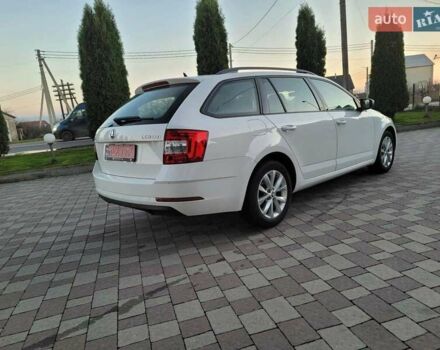Білий Шкода Октавія, об'ємом двигуна 1.6 л та пробігом 218 тис. км за 13500 $, фото 12 на Automoto.ua