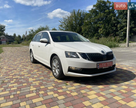 Білий Шкода Октавія, об'ємом двигуна 1.6 л та пробігом 293 тис. км за 13500 $, фото 7 на Automoto.ua