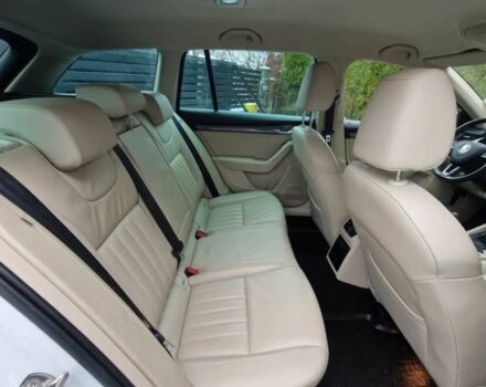 Белый Шкода Октавия, объемом двигателя 1.6 л и пробегом 77 тыс. км за 7100 $, фото 6 на Automoto.ua