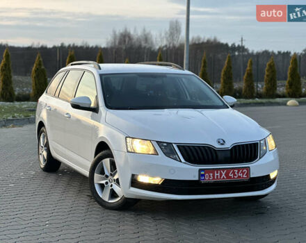 Білий Шкода Октавія, об'ємом двигуна 2 л та пробігом 217 тис. км за 14499 $, фото 12 на Automoto.ua