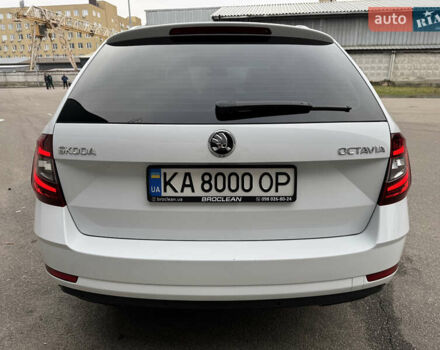 Белый Шкода Октавия, объемом двигателя 1.6 л и пробегом 196 тыс. км за 15499 $, фото 32 на Automoto.ua