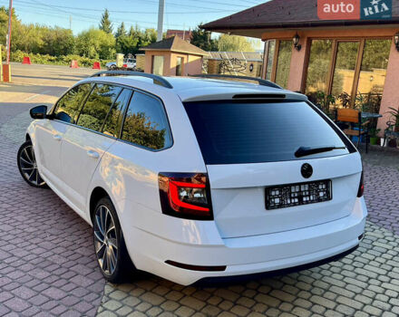 Шкода Октавія 2019 у Мукачеве на Automoto.ua Білий Шкода Октавія, об'ємом двигуна 2 л та пробігом 238 тис. км за 17400 $, фото 10 на Automoto.ua