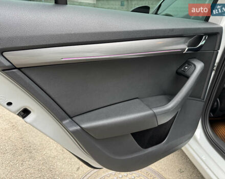 Белый Шкода Октавия, объемом двигателя 1.6 л и пробегом 196 тыс. км за 15499 $, фото 46 на Automoto.ua