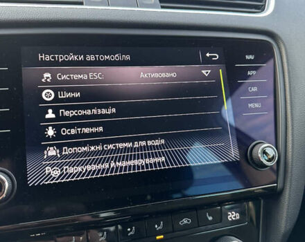 Белый Шкода Октавия, объемом двигателя 2 л и пробегом 183 тыс. км за 16650 $, фото 78 на Automoto.ua