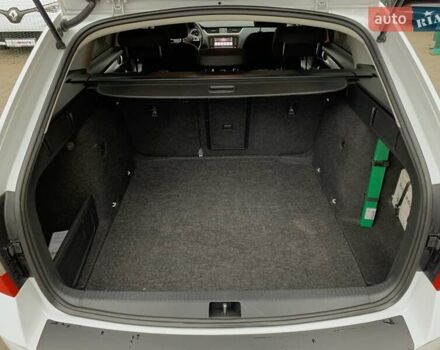 Білий Шкода Октавія, об'ємом двигуна 1.6 л та пробігом 202 тис. км за 16655 $, фото 27 на Automoto.ua