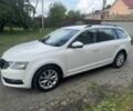 Білий Шкода Октавія, об'ємом двигуна 1.6 л та пробігом 299 тис. км за 11800 $, фото 1 на Automoto.ua