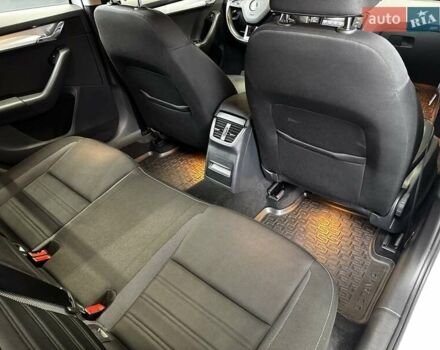 Белый Шкода Октавия, объемом двигателя 1.97 л и пробегом 148 тыс. км за 18300 $, фото 25 на Automoto.ua