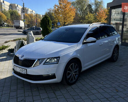 Белый Шкода Октавия, объемом двигателя 2 л и пробегом 201 тыс. км за 14300 $, фото 2 на Automoto.ua