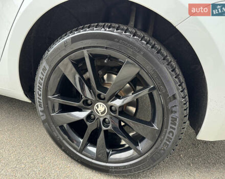 Белый Шкода Октавия, объемом двигателя 1.6 л и пробегом 196 тыс. км за 15499 $, фото 35 на Automoto.ua