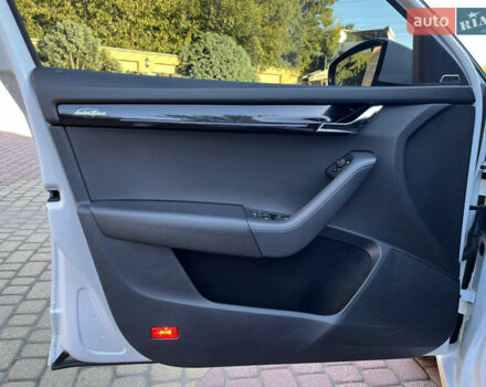 Шкода Октавія 2019 у Мукачеве на Automoto.ua Білий Шкода Октавія, об'ємом двигуна 2 л та пробігом 238 тис. км за 17400 $, фото 60 на Automoto.ua