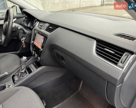 Белый Шкода Октавия, объемом двигателя 1.6 л и пробегом 196 тыс. км за 15499 $, фото 55 на Automoto.ua