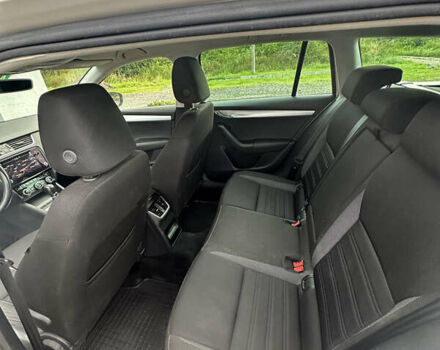 Білий Шкода Октавія, об'ємом двигуна 2 л та пробігом 192 тис. км за 15750 $, фото 26 на Automoto.ua