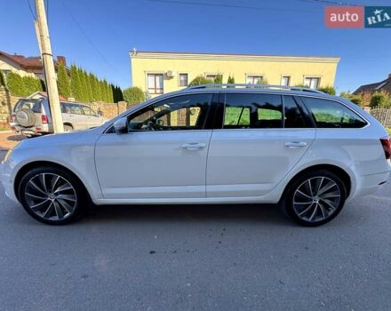 Шкода Октавия 2019 в Ровно на Automoto.ua Белый Шкода Октавия, объемом двигателя 1.97 л и пробегом 226 тыс. км за 18450 $, фото 5 на Automoto.ua