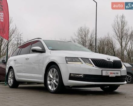 Білий Шкода Октавія, об'ємом двигуна 1.6 л та пробігом 202 тис. км за 16655 $, фото 10 на Automoto.ua