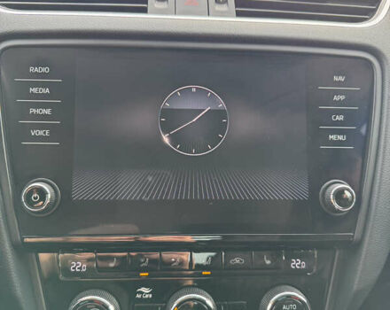 Білий Шкода Октавія, об'ємом двигуна 1.6 л та пробігом 249 тис. км за 14000 $, фото 22 на Automoto.ua