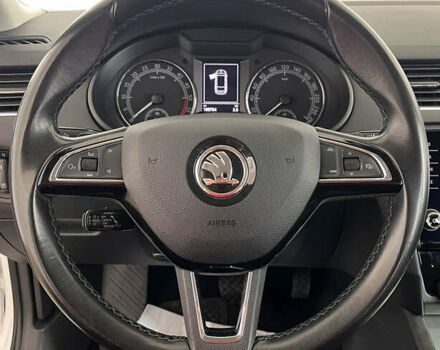 Белый Шкода Октавия, объемом двигателя 1.97 л и пробегом 188 тыс. км за 17750 $, фото 7 на Automoto.ua