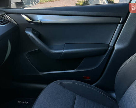 Белый Шкода Октавия, объемом двигателя 2 л и пробегом 201 тыс. км за 14300 $, фото 23 на Automoto.ua